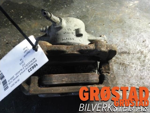 Bremsecaliper høyre foran til Mercedes E-Klasse 2009-2013 (Fase 1) (W212) (W212) (A 204 421 24 81|)