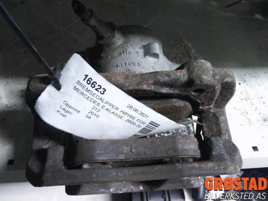 Bremsecaliper høyre foran til Mercedes E-Klasse 2009-2013 (Fase 1) (W212) (W212) (A 204 421 24 81|)