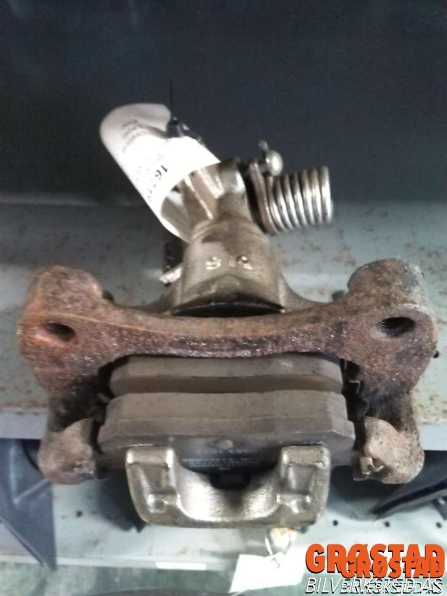 Bremsecaliper venstre bak til Nissan Maxima 1995-2000  
