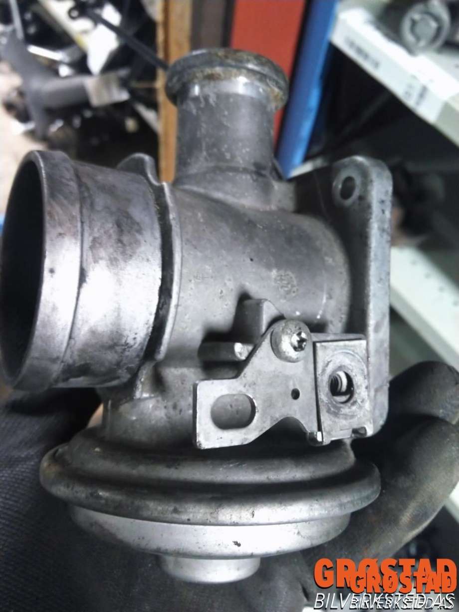 EGR-ventil til BMW 5-Serie 1996-2003 (E39) (E39) (11 71 7 804 378|)