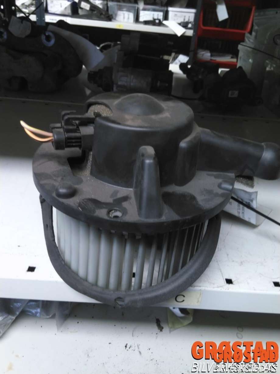 Varmeapparat motor til Mazda Tribute 2001-2003 (EC016114Z|EC0161B12|)