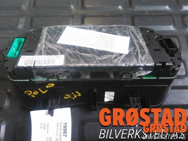 Instrumentpanel til VW Polo 2002-2005 (Type IV, Fase 1)  (110080320037A|)