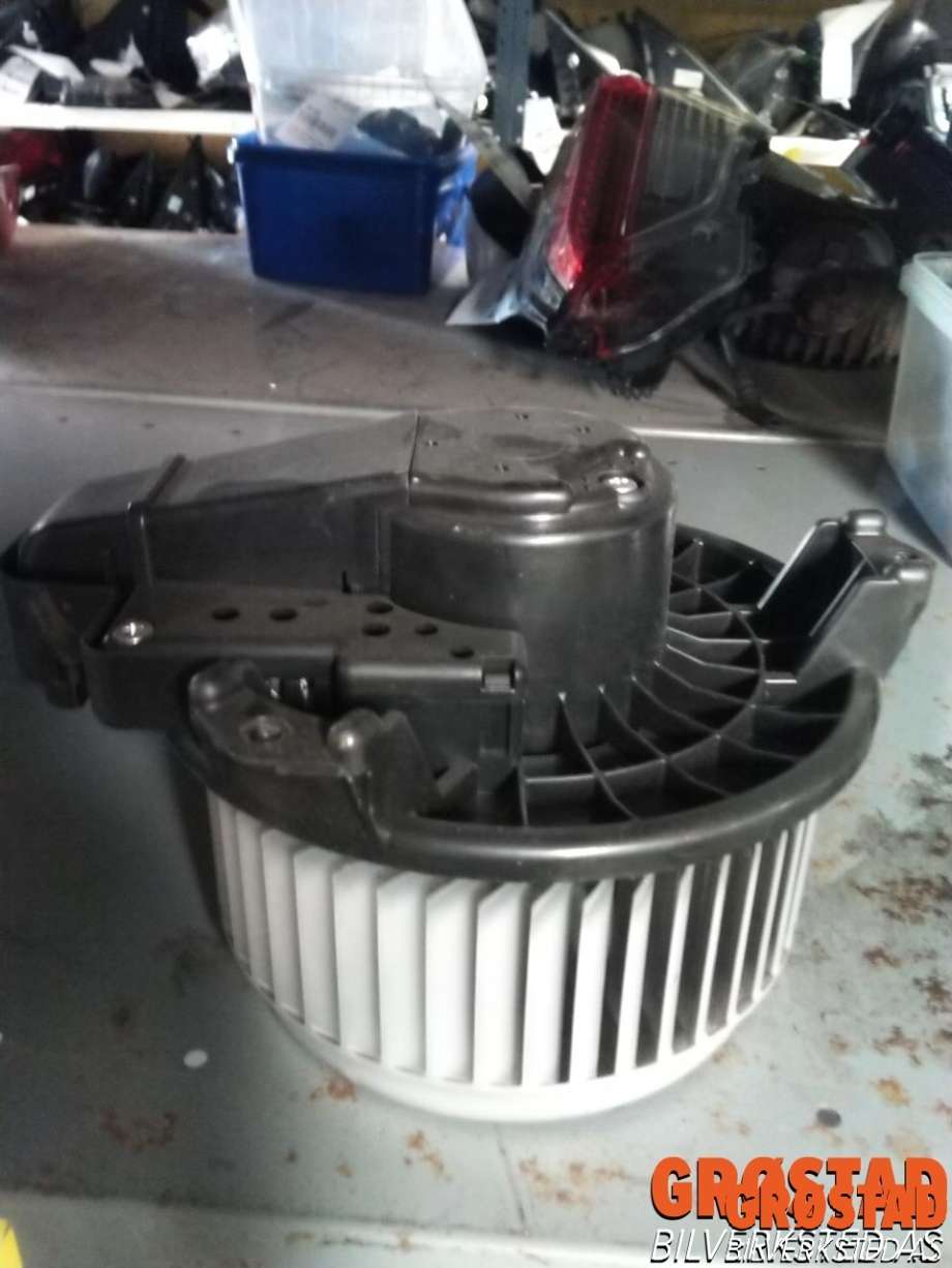 Varmeapparat motor til Toyota RAV4 2009-2013 (Type III, Fase 2)  (272700-8103|)