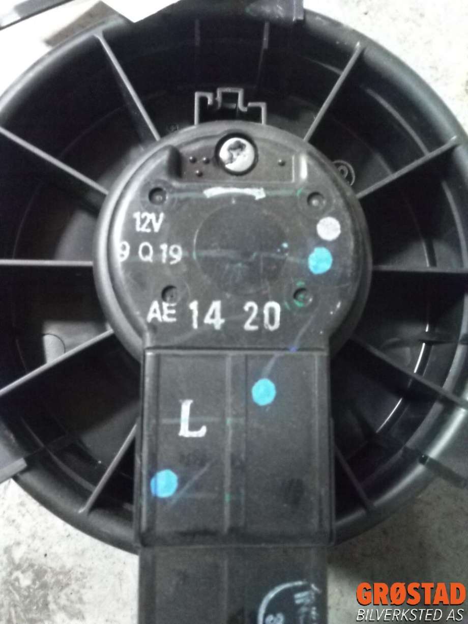Varmeapparat motor til Mitsubishi Space Star 2013-->> (Type II) (7802A247|)