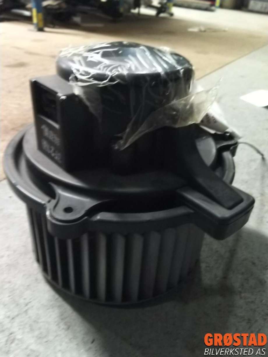 Varmeapparat motor til Kia Carens 2003-2007 (0K2FA61B1 0|)