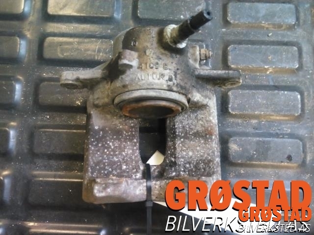 Bremsecaliper venstre foran til Mercedes E-Klasse 2009-2013 (Fase 1) (W212) (W212) (A 204 421 23 81|)