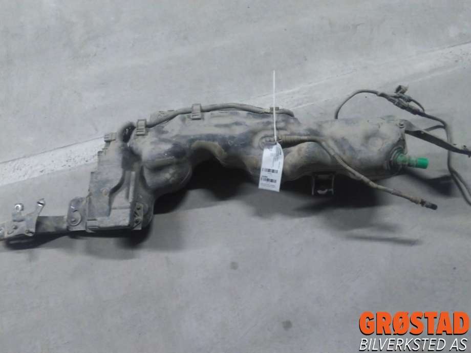 Additivtank diesel til Toyota Hilux 2016-2020 (778010K010|)