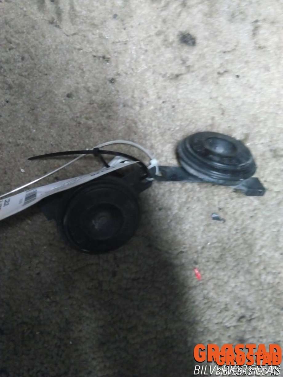 Horn/signalhorn til Toyota Hilux 2016-2020  