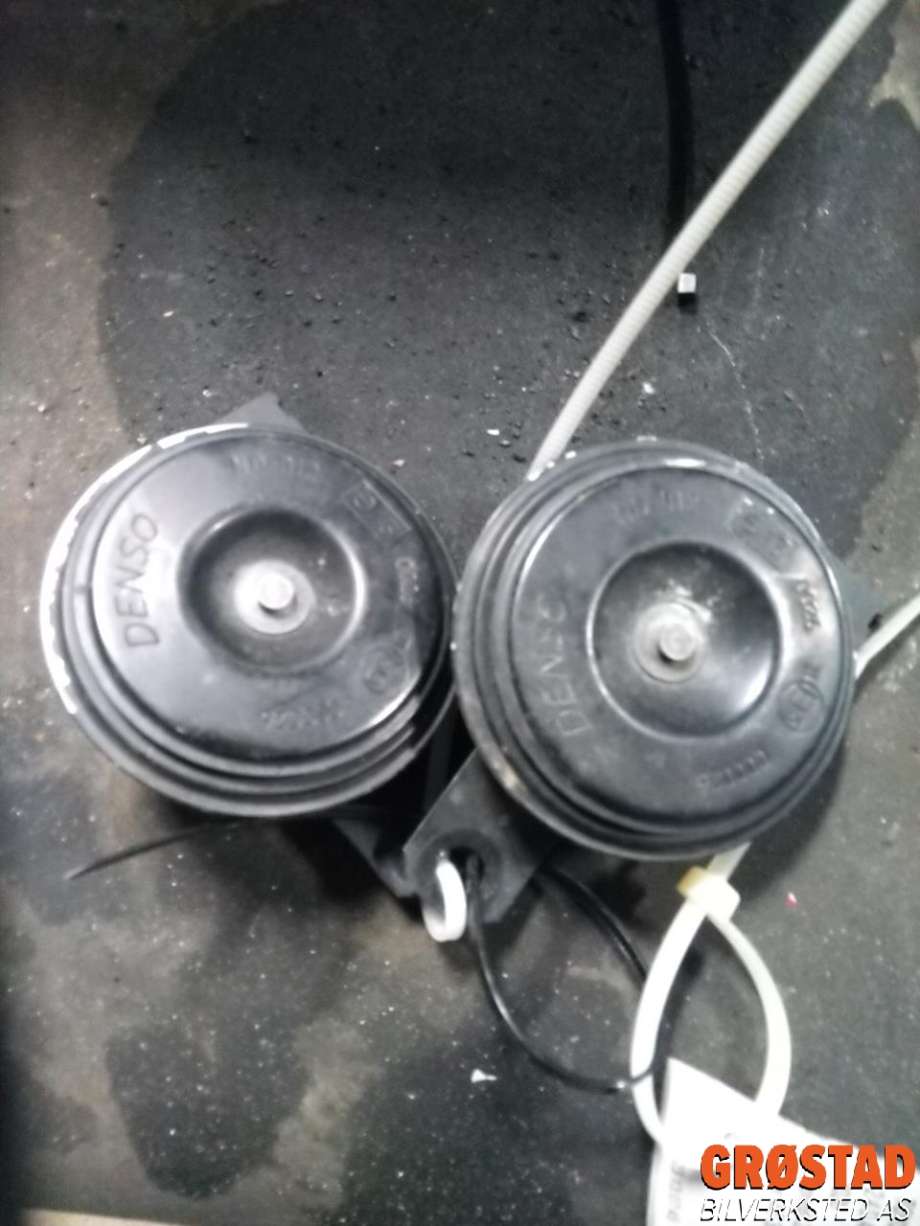 Horn/signalhorn til Toyota Hilux 2016-2020  