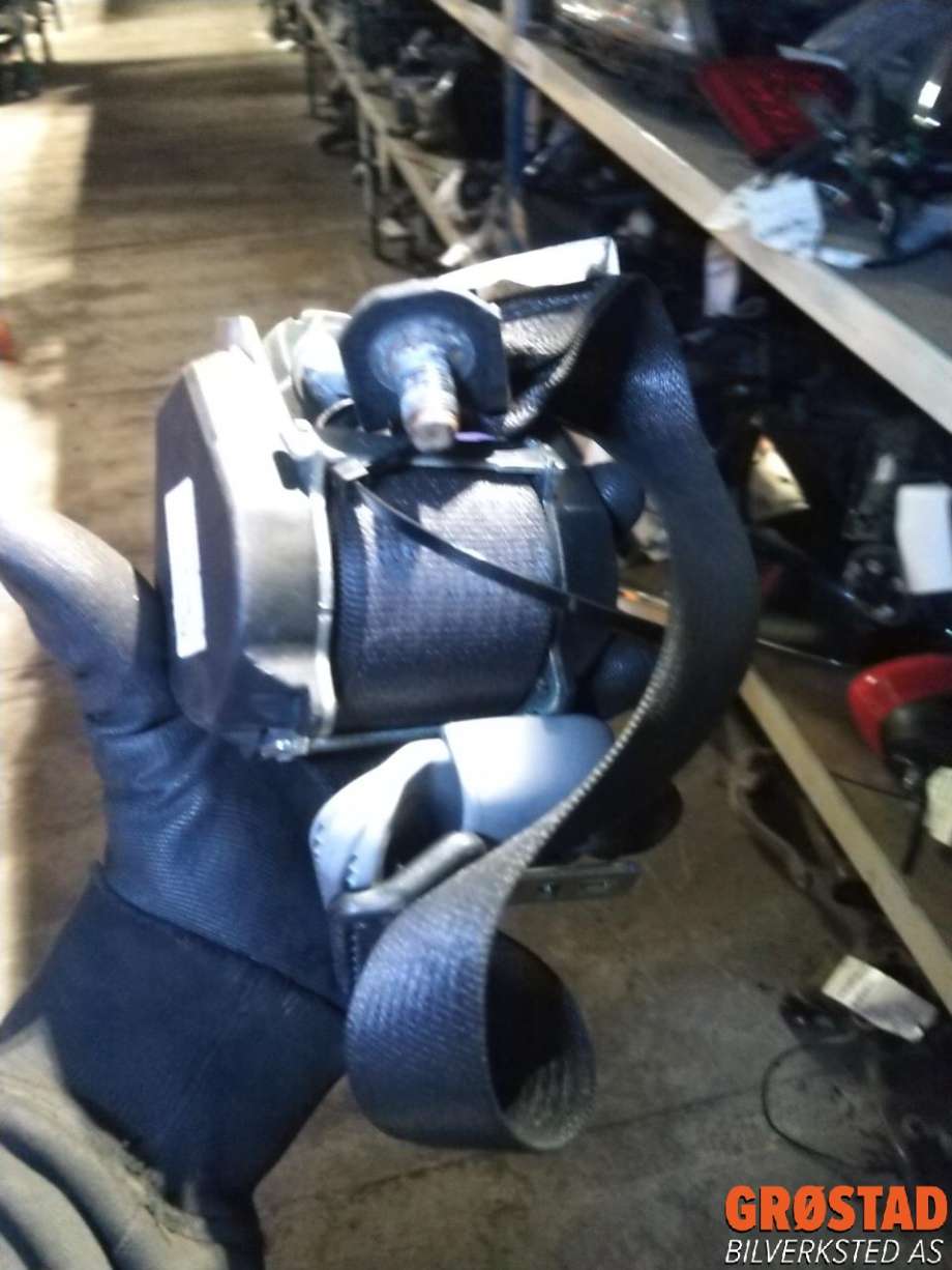 Sikkerhetsbelte bak høyre til Isuzu D-Max 2007-2012 (Type I)