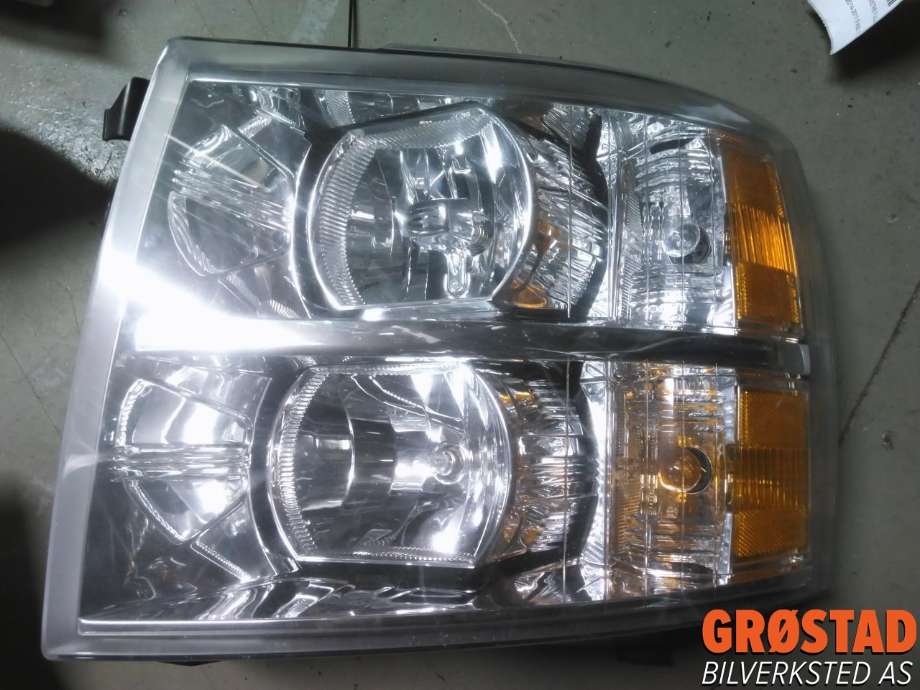 Frontlykt venstre halogen til Chevrolet Silverado 2007-2013 (22853027|)