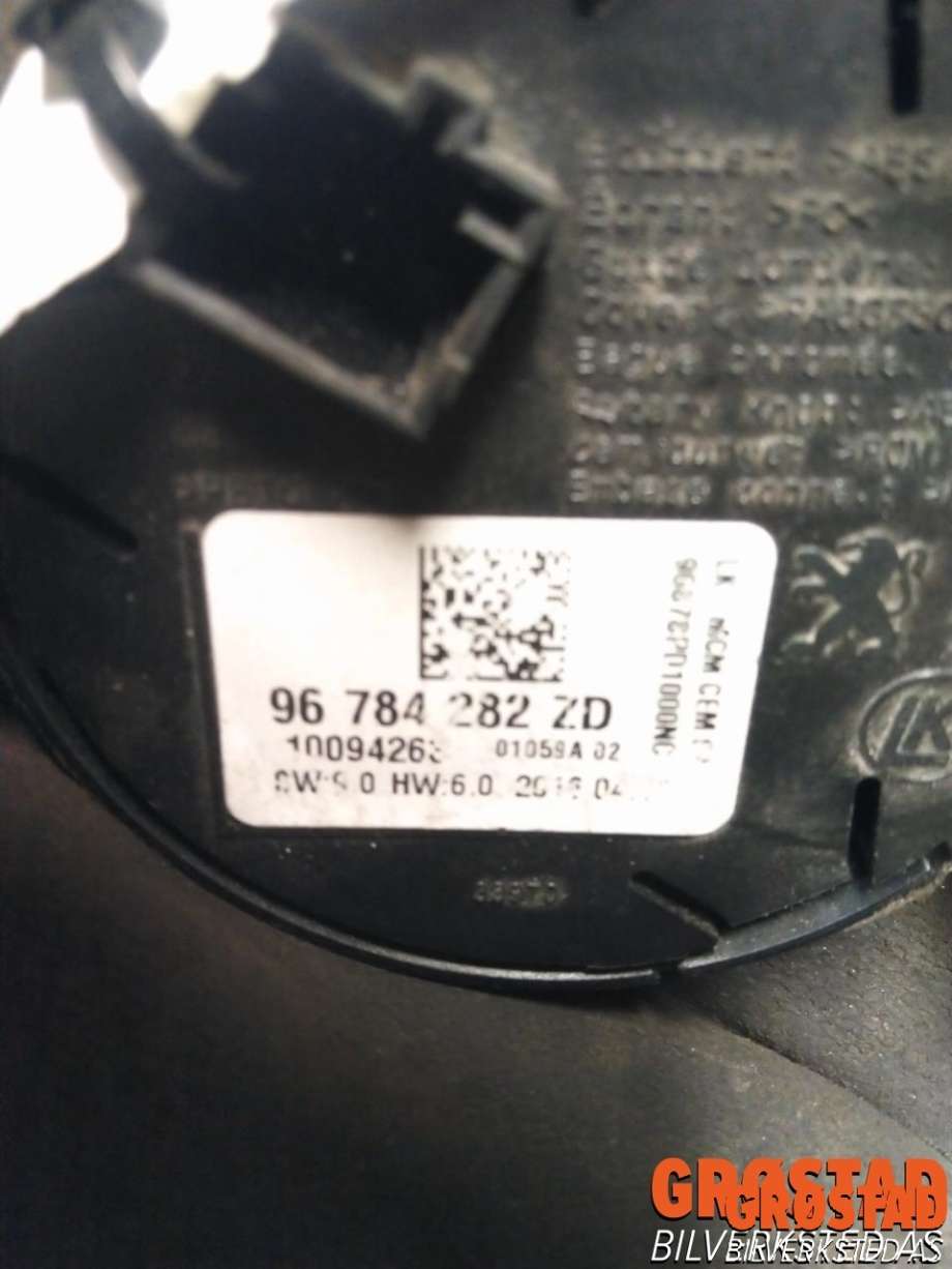 Bryter (ESP - Electronic Stability Program) til Toyota Proace 2016-->> (Type II)  (96 784 282 ZD|)