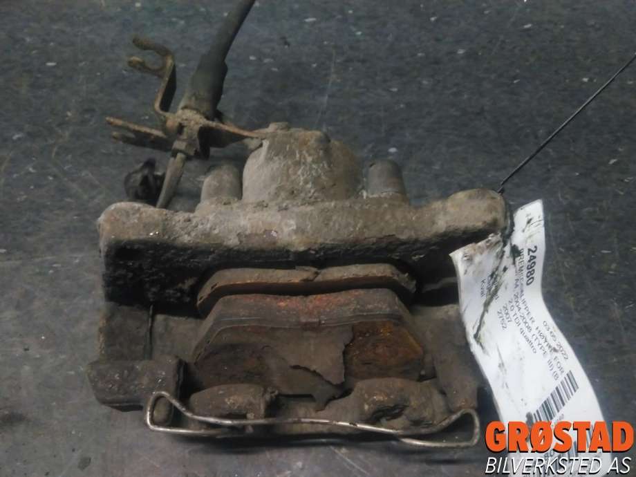 Bremsecaliper høyre foran til Audi A4 2004-2008 (Type III) (B7) (B7) (8E0 615 124 A|)
