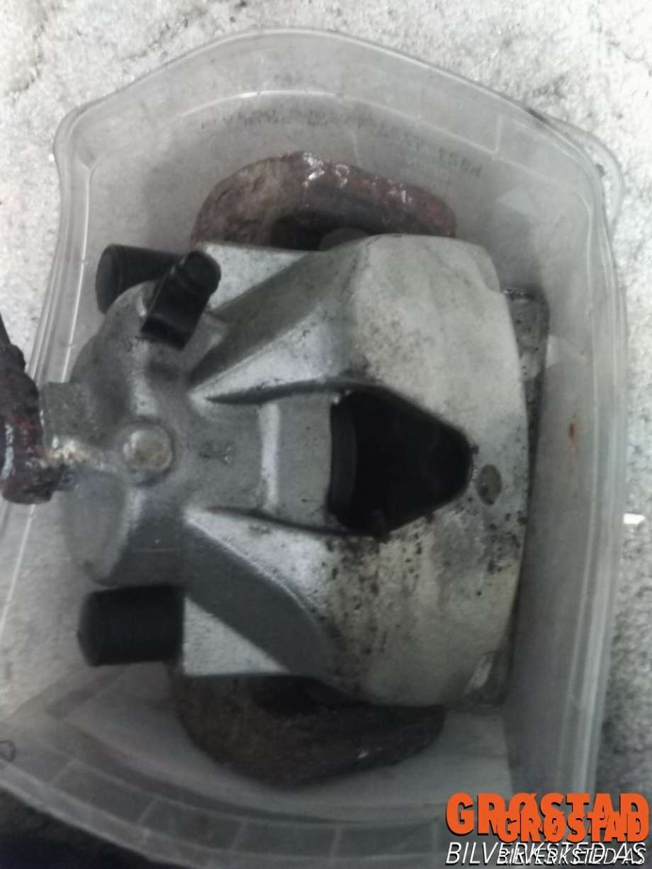Bremsecaliper venstre foran til Saab 9-3 1998-2002 (Type I)