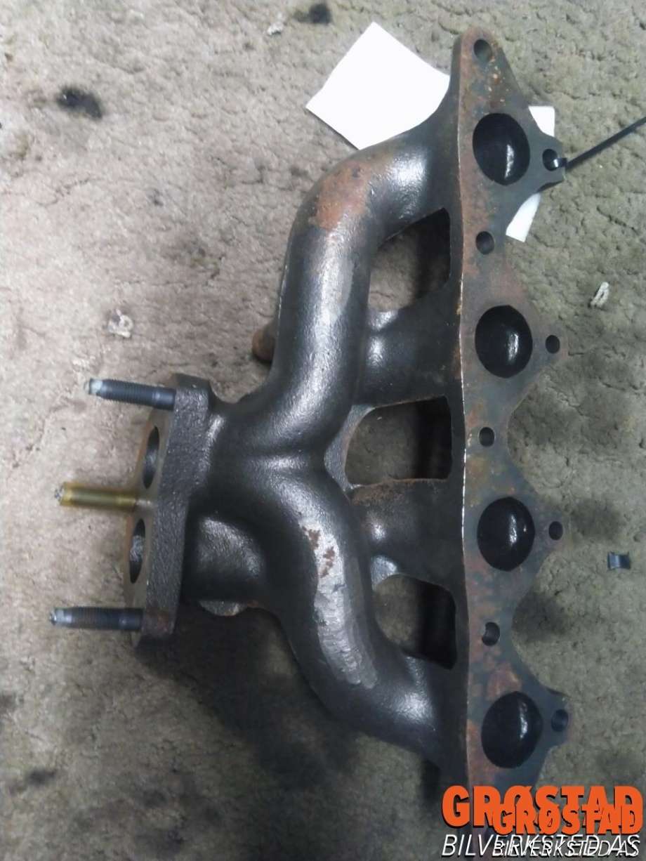 Manifold eksos til Hyundai Elantra 1996-2000 (Type II)  (2851122300|)