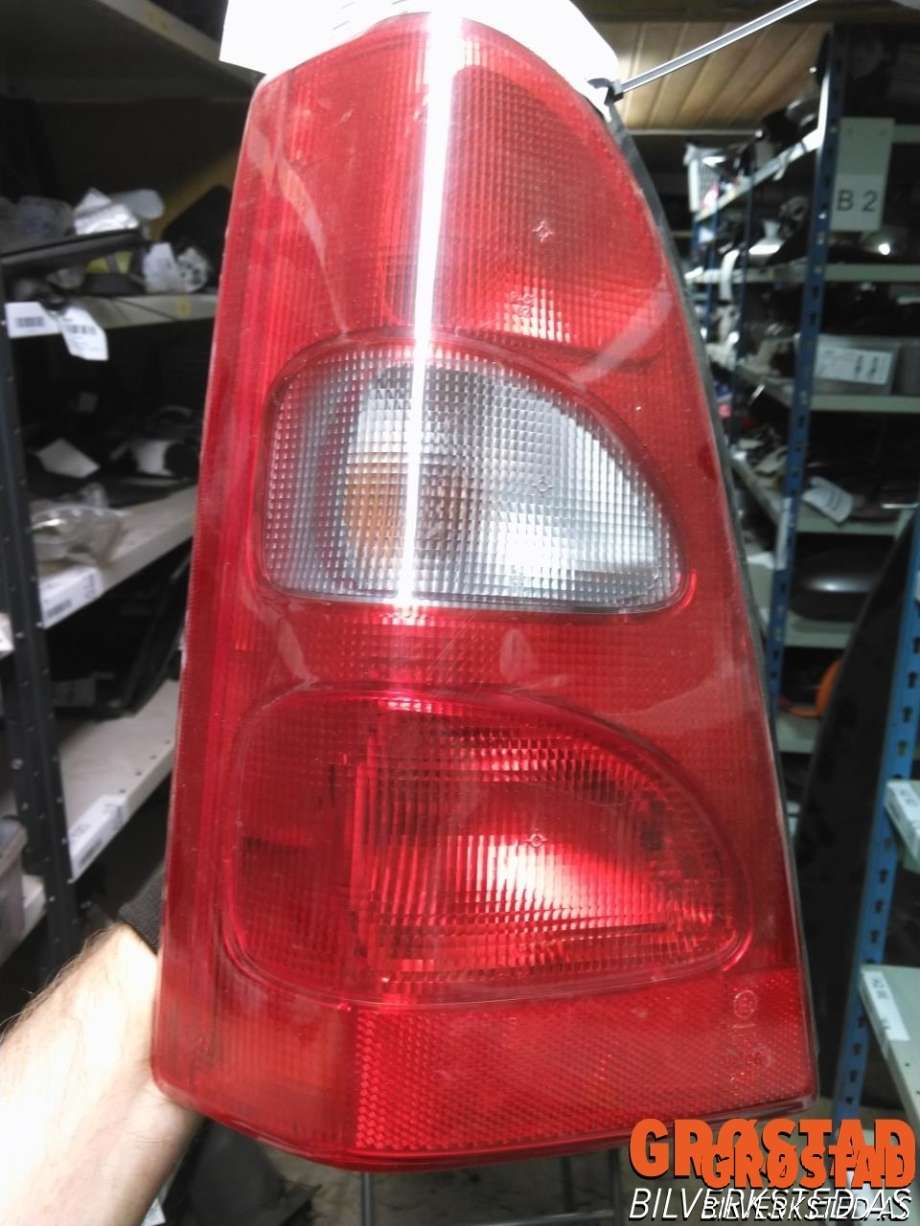 Baklykt venstre til Opel Agila 2000-2007  (9209548|)