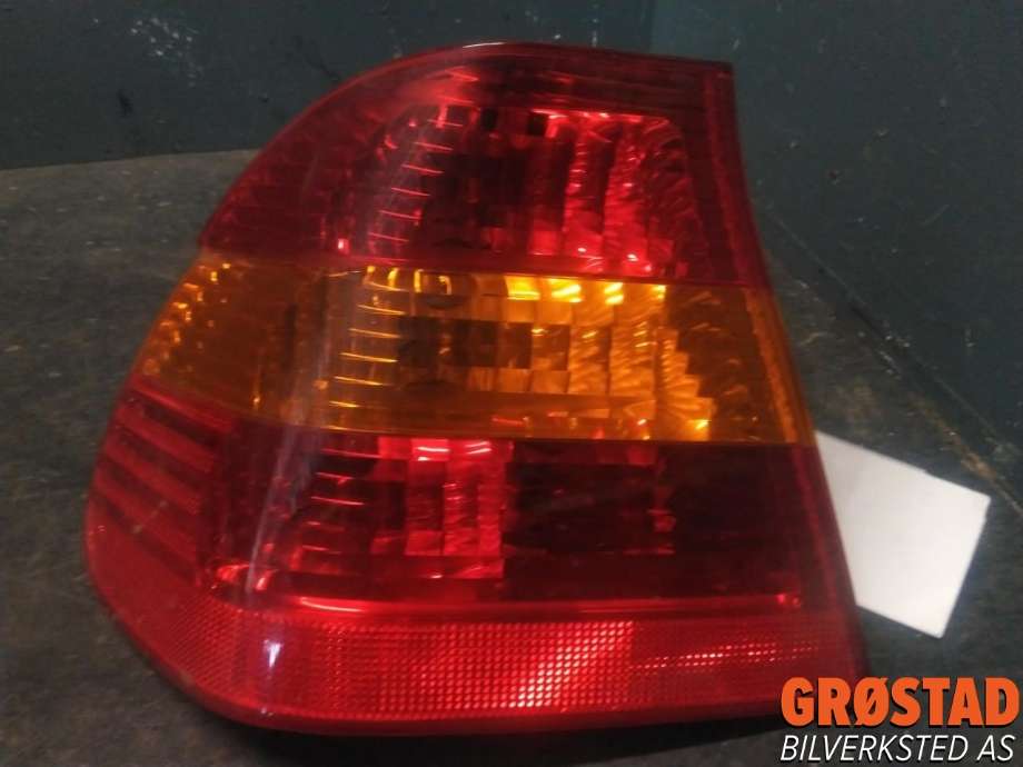 Baklykt venstre ytre til BMW 3-Serie 1998-2005 (E46) (E46) (63 21 6 946 533|)