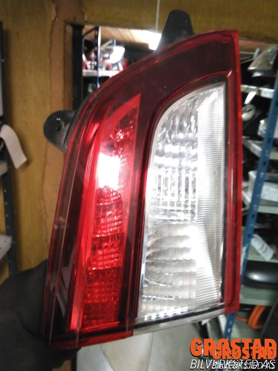 Baklykt venstre indre til Subaru Outback 2015-2020 (Type V)  