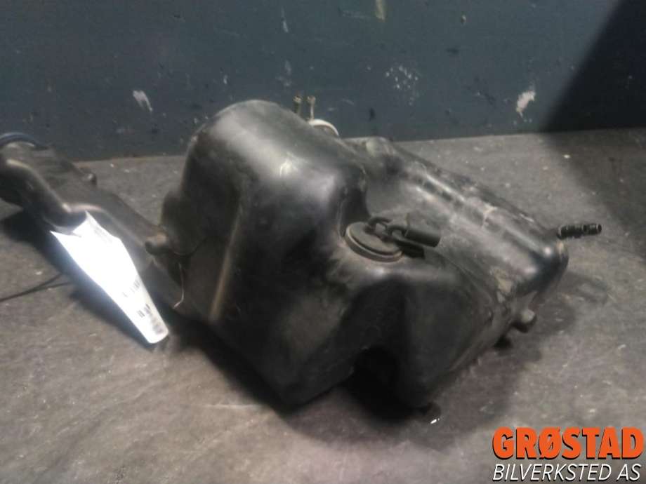 Spylertank til Mercedes E-Klasse 2009-2013 (Fase 1) (W212) (W212) 