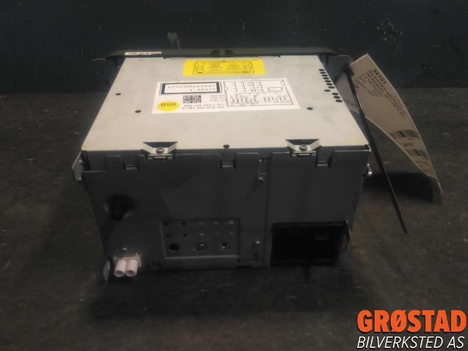Bilstereo navigasjon til VW Passat 2011-2015 (B7) (B7) (3C8035195G|)
