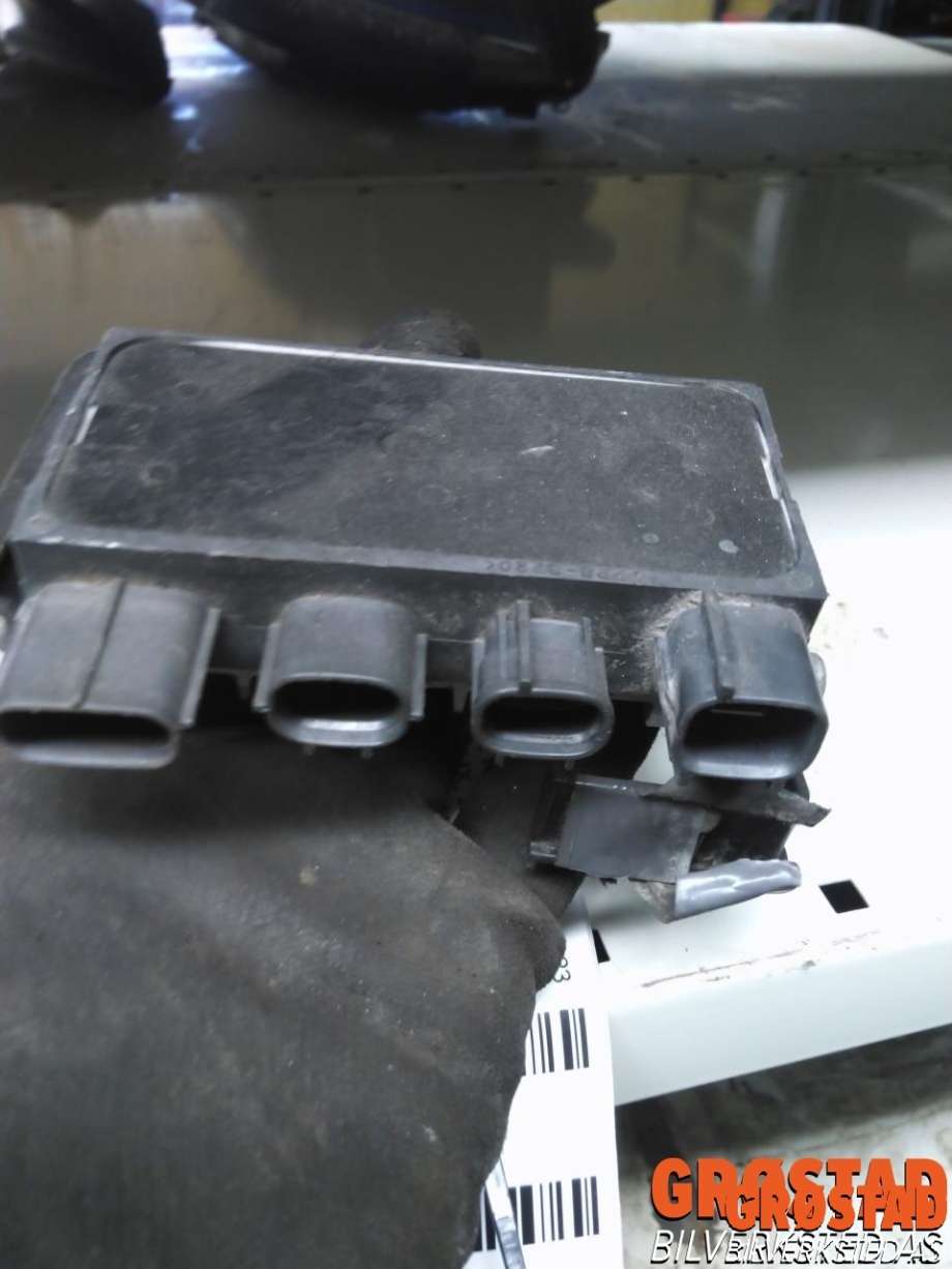 Styreenhet diverse til Toyota Hilux 2006-2011  (28551-30010|)