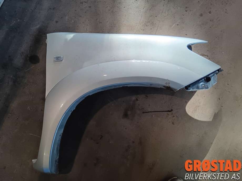 Skjerm høyre foran til Toyota Hilux, 2006-2011  (538110K010)
