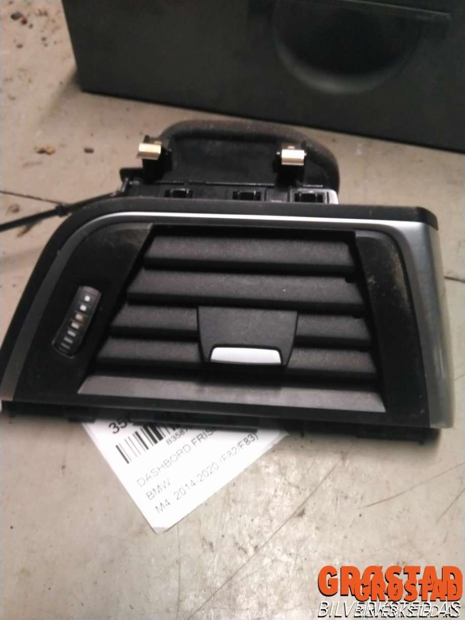 Dashbord friskluftdyse høyre til BMW M4 2014-2020 (F82/F83) (F82/F83)