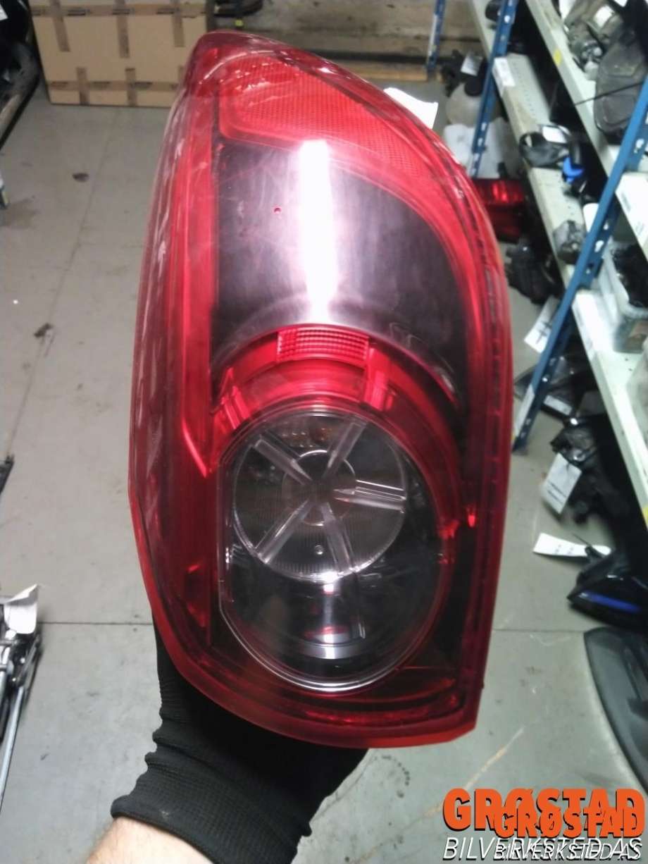 Baklykt høyre ytre til Mazda 3 2013-2016 (Type III, Fase 1)  (B45D51150C|)