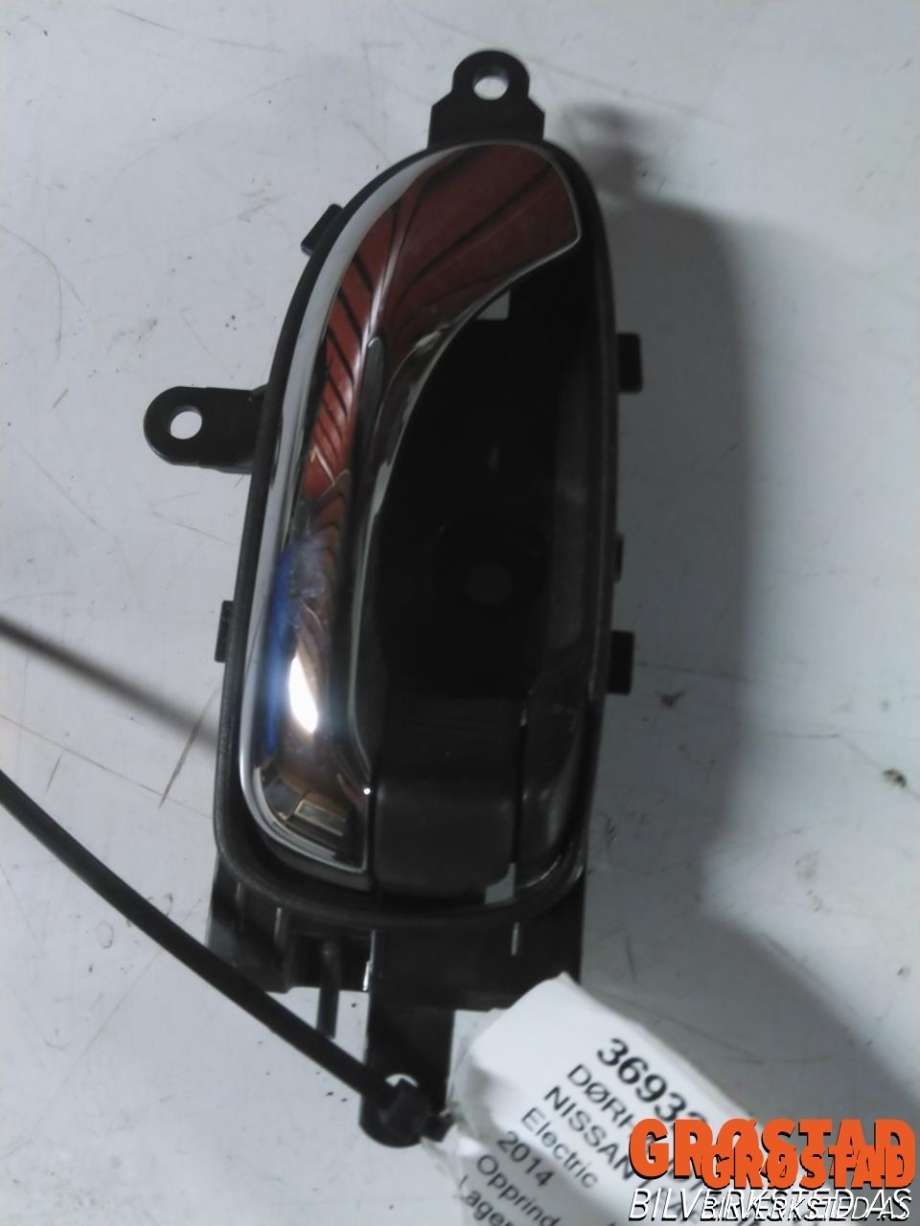 Dørhåndtak inv høyre foran til Nissan Leaf 2011-2017 (Type I)  (806701AN9A|)