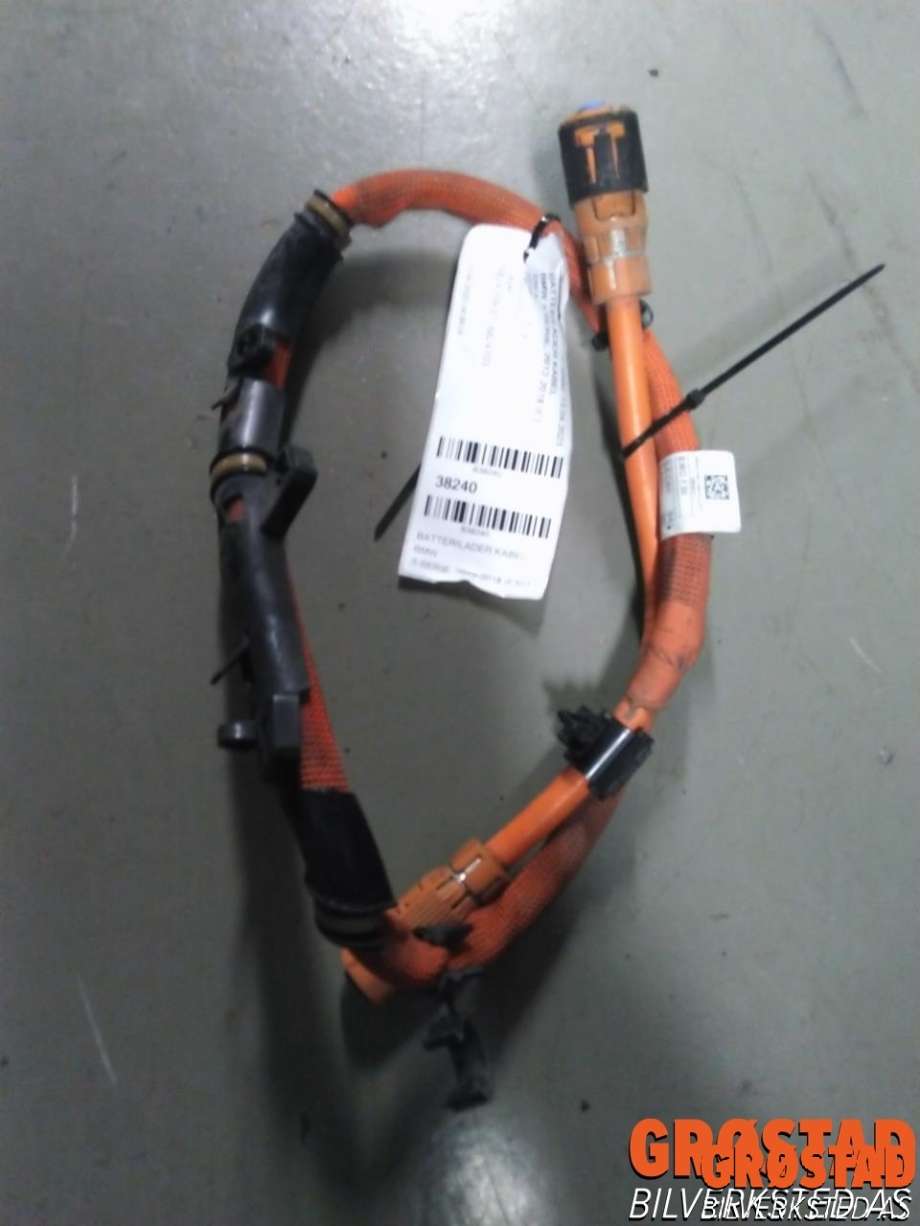 Batterilader kabel til BMW 3-Serie 2012-2018 (F30/F31/F34) (F30/F31/F34) (6824109-01|6824103|)