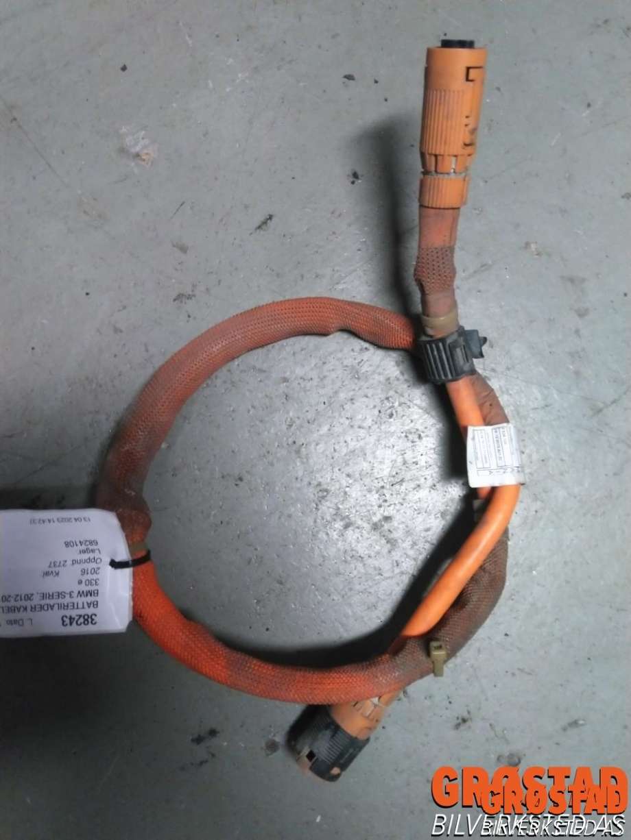 Batterilader kabel til BMW 3-Serie 2012-2018 (F30/F31/F34) (F30/F31/F34) (6824108|)