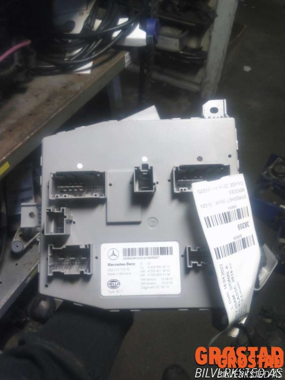 Styreenhet (SAM - Signal Acquisition Module) til Mercedes C-Klasse, 2014-2018 (Fase 1) (W205) (W205) (A2059003913)