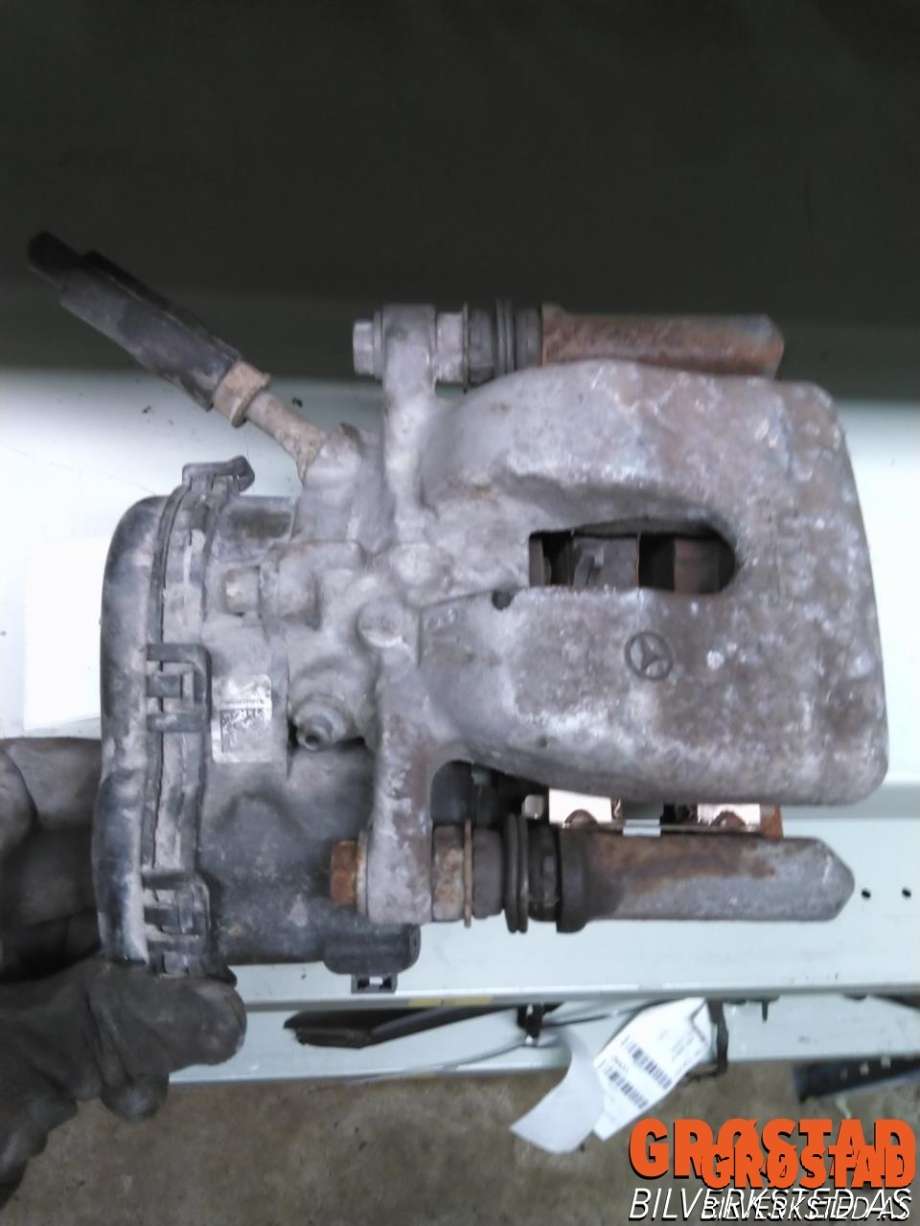 Bremsecaliper venstre bak, elektrisk til Mercedes A-Klasse 2012-2018 (W176) (W176) (A 000 423 23 81|)