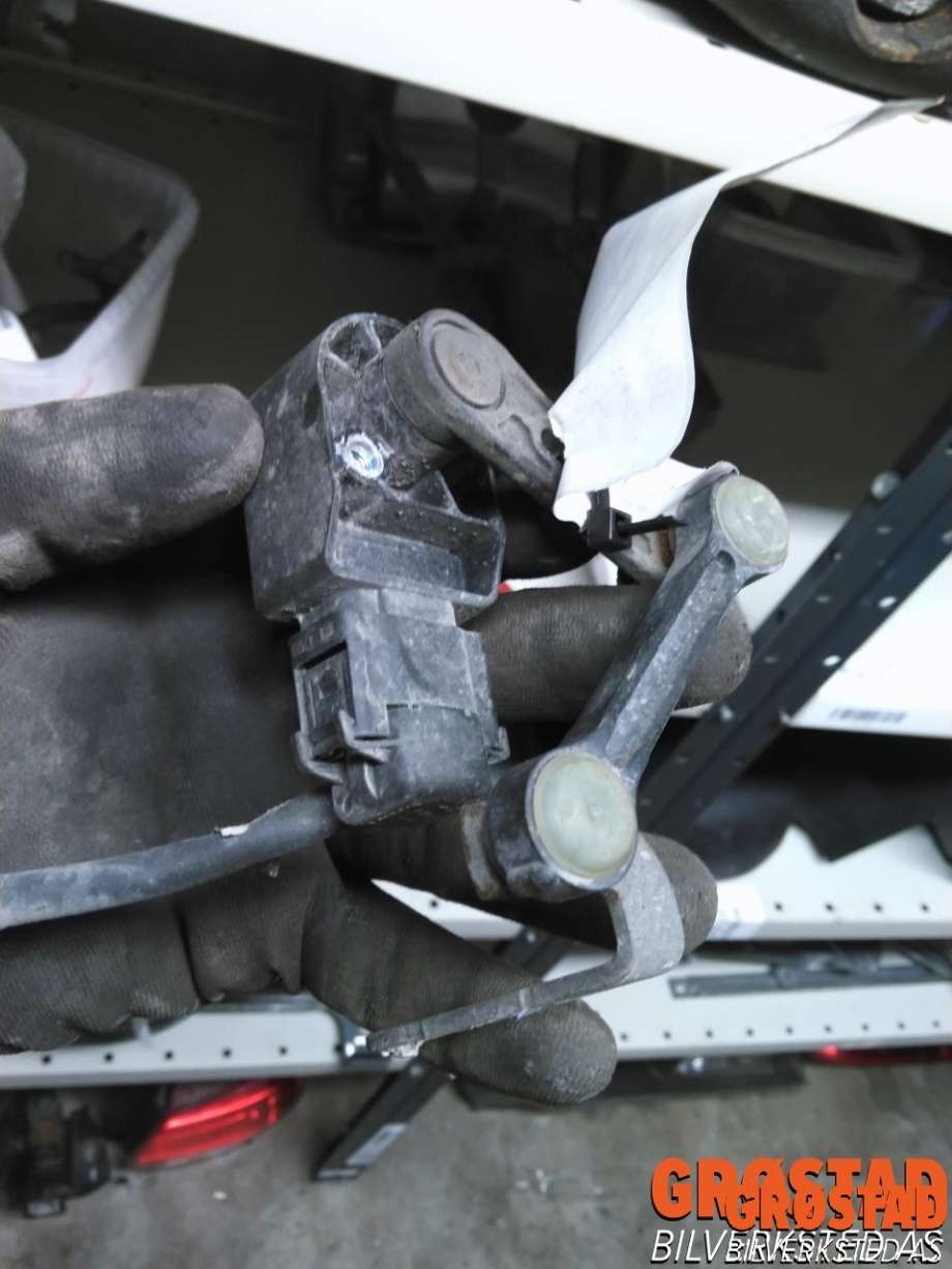 Sensor nivå, høyre bak til Mercedes GLE 2015-2018 (Fase 2) (W166) (W166) (A 004 542 99 18|)