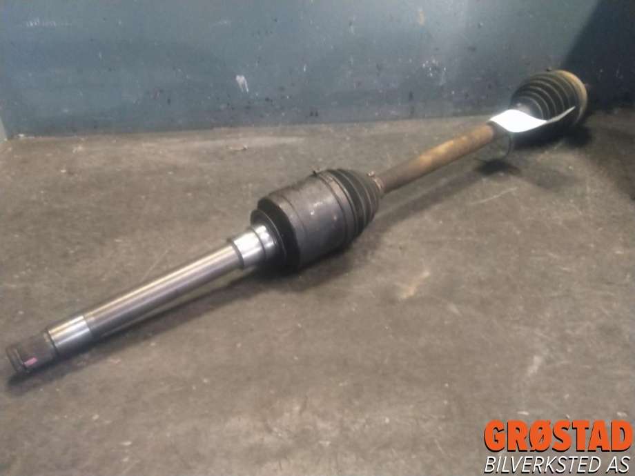 Drivaksel høyre foran, diesel/automat til Mercedes ML 2005-2011 (W164) (W164) (A 164 330 21 01|)