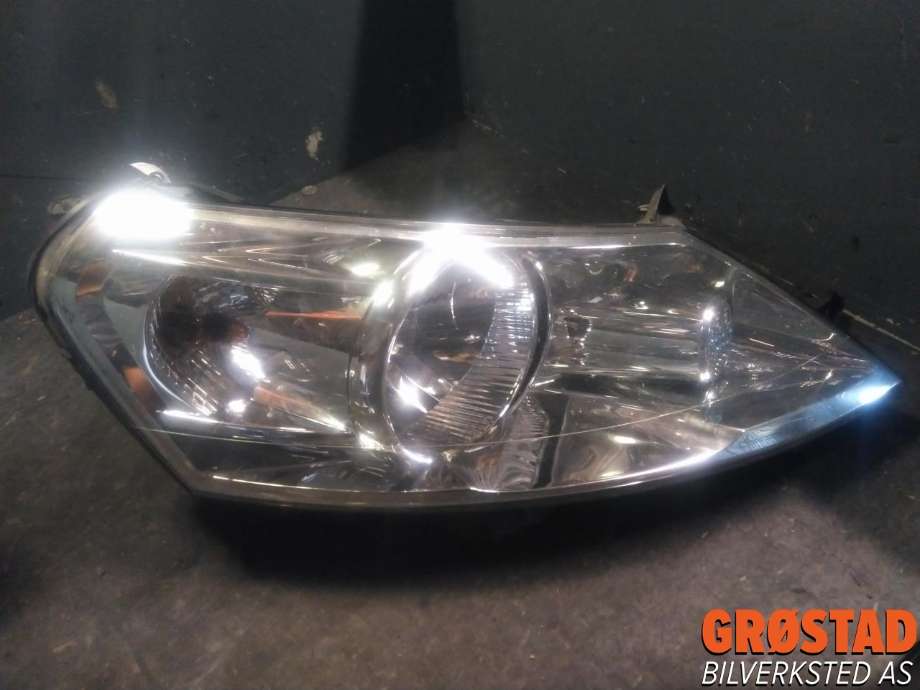Frontlykt høyre halogen til Peugeot Expert, 2007-2016 (Type II) (6206 L0)