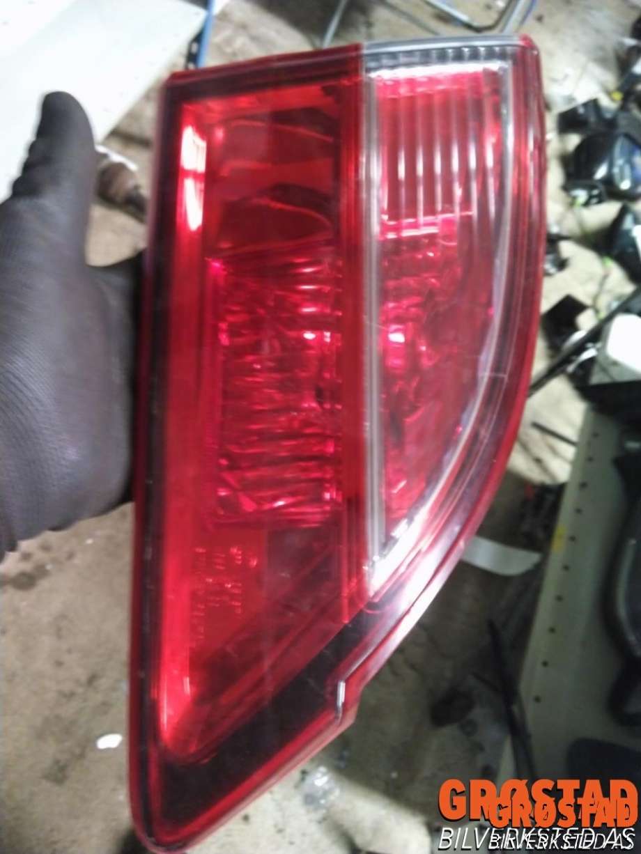 Baklykt venstre indre til Mazda 5 2011-2015 (Type II)  (CG15-51-3G0F|)