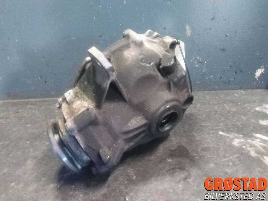 Kardang klokke foran til Mercedes GLK 2008-2015 (X204) (X204) (A 221 330 08 02|A 221 330 19 02|)