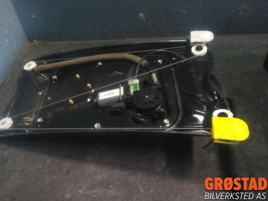 Ruteheis venstre foran til Land Rover Freelander 2007-2014 (Type II)  (LR012207|LR060136|)
