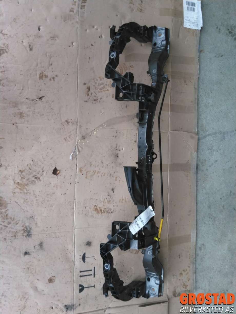 Frontplate øvre til Ford Focus, 2014-2018 (Type III, Fase 2)