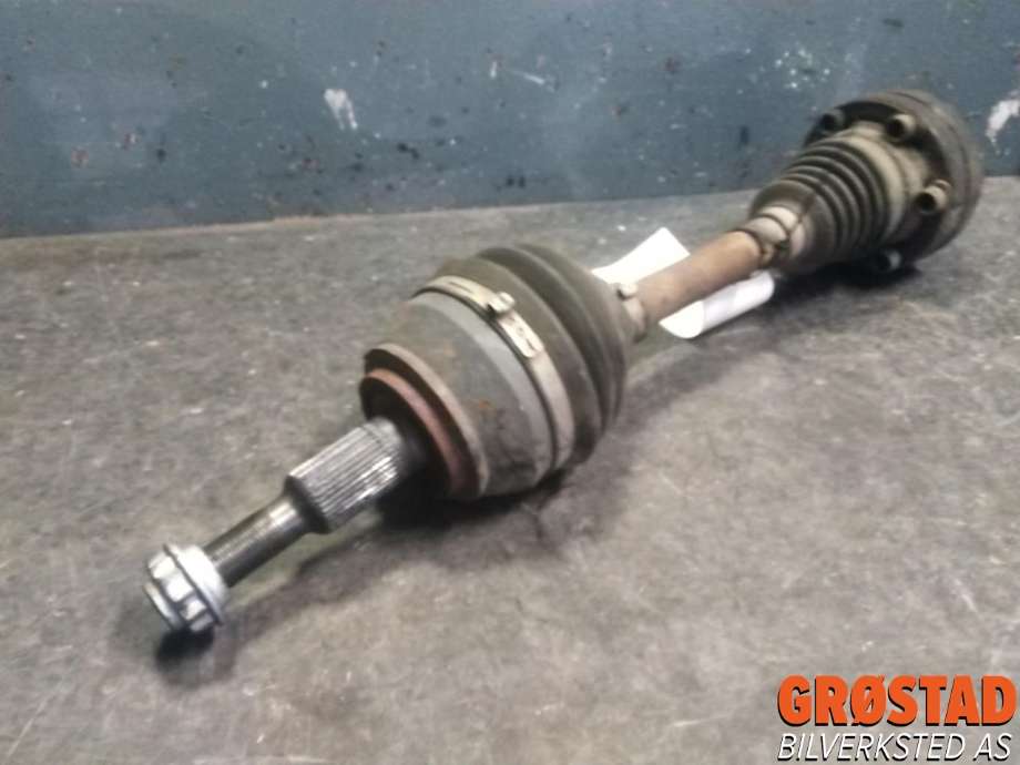 Drivaksel venstre foran, diesel/automat til VW Touareg 2003-2007 (Type I, Fase 1)  (7L6 407 271 G|7L6 407 271 GX|)