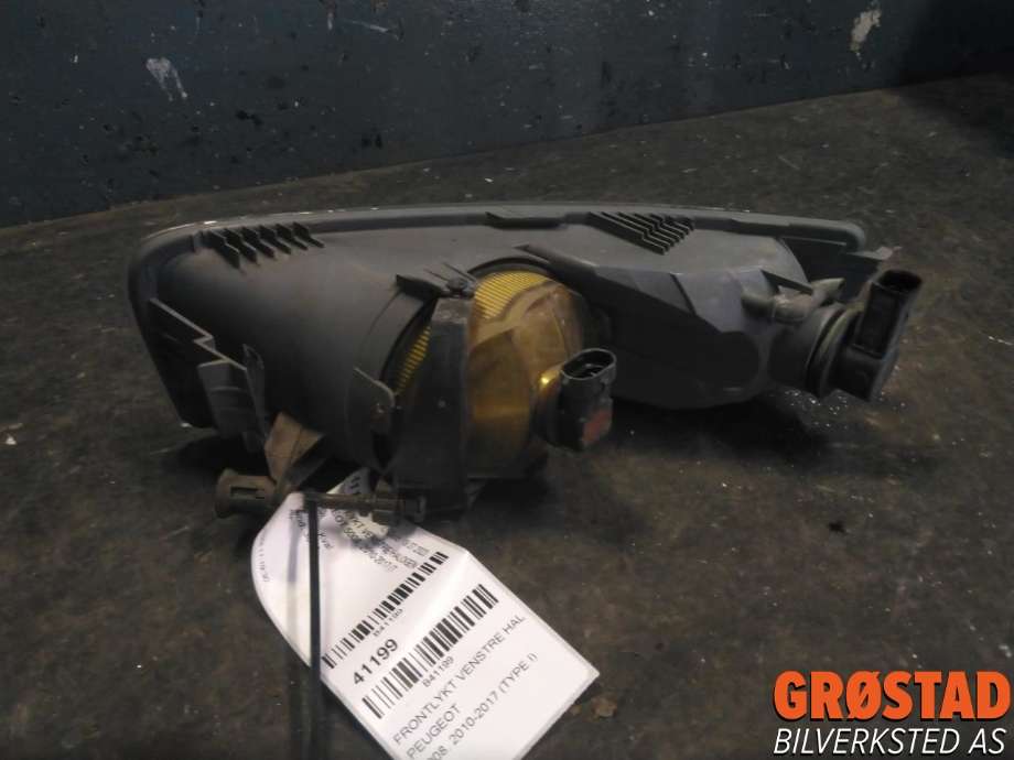 Frontlykt venstre halogen til Peugeot 5008 2010-2017 (Type I)  (6206 N9|)