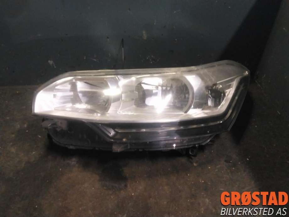 Frontlykt venstre halogen til Citroën C5, 2008-2017 (Type II) (6208 V8)