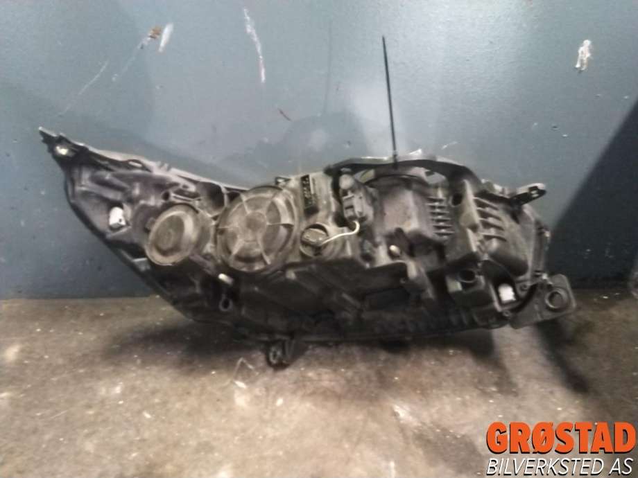 Frontlykt venstre halogen til Citroën C5 2008-2017 (Type II)  (6208 V8|)