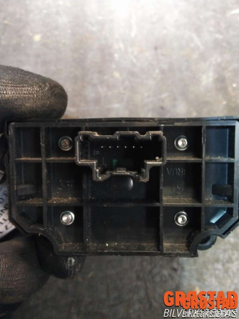 Bryter elektrisk håndbrekk/parkbrems til Land Rover Range Rover, 2013-->> (Type IV)  
