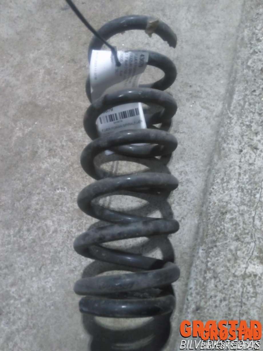 Fjær foran spiralfjær til Suzuki Grand Vitara, XL-7 2001-2007 (41111-52D00|)