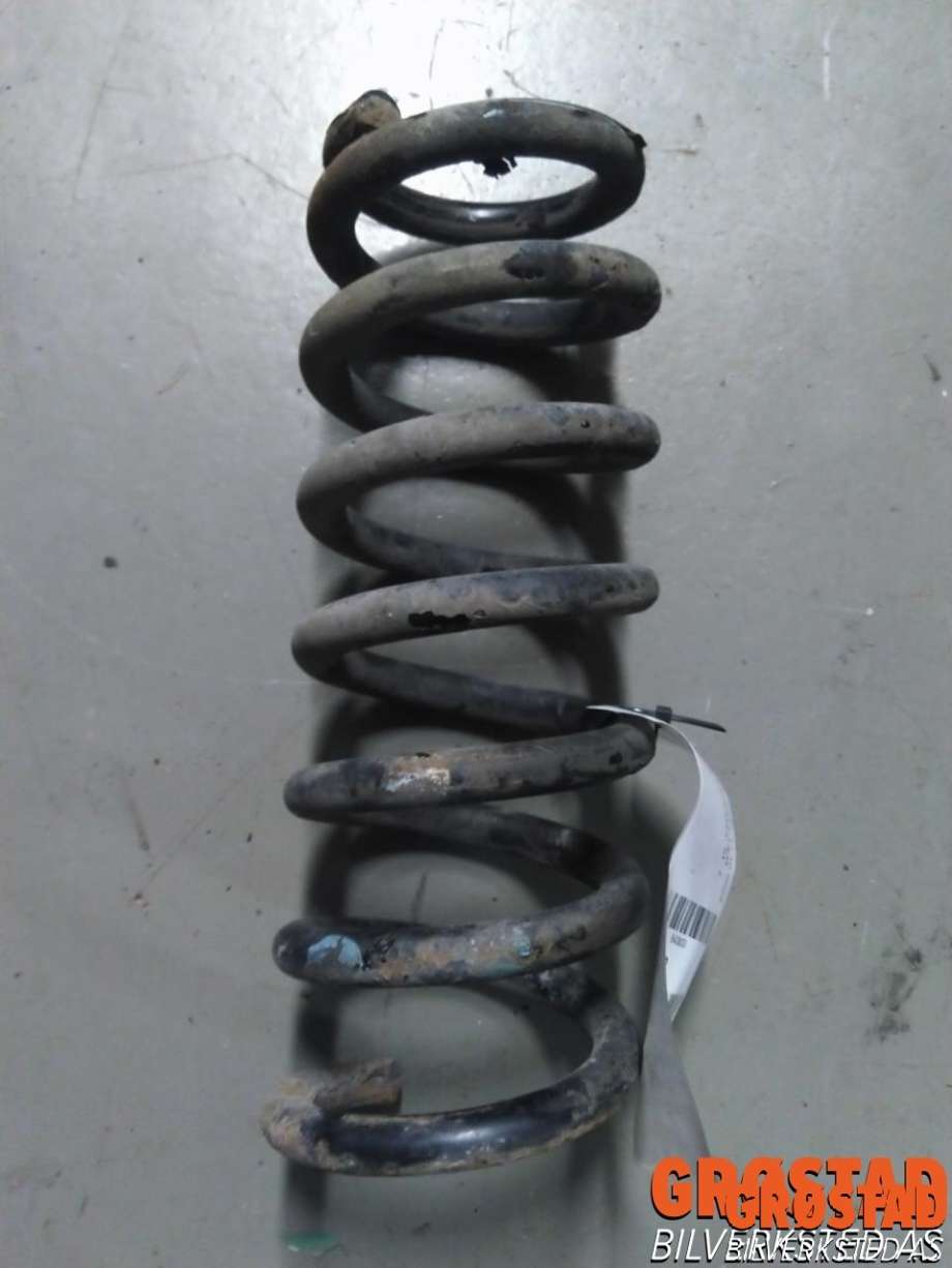 Fjær foran spiralfjær til Suzuki Grand Vitara, XL-7 2001-2007 (41111-52D00|)