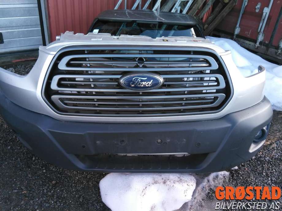 Støtfanger foran til Ford Transit, 2014-->>  (2017924)