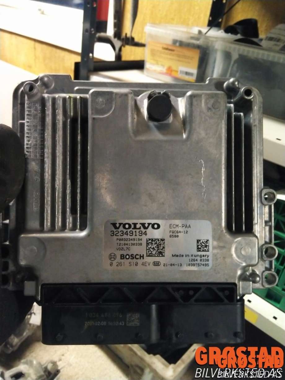 Styreenhet motor til Volvo XC40 2018-2024  (32349194|)