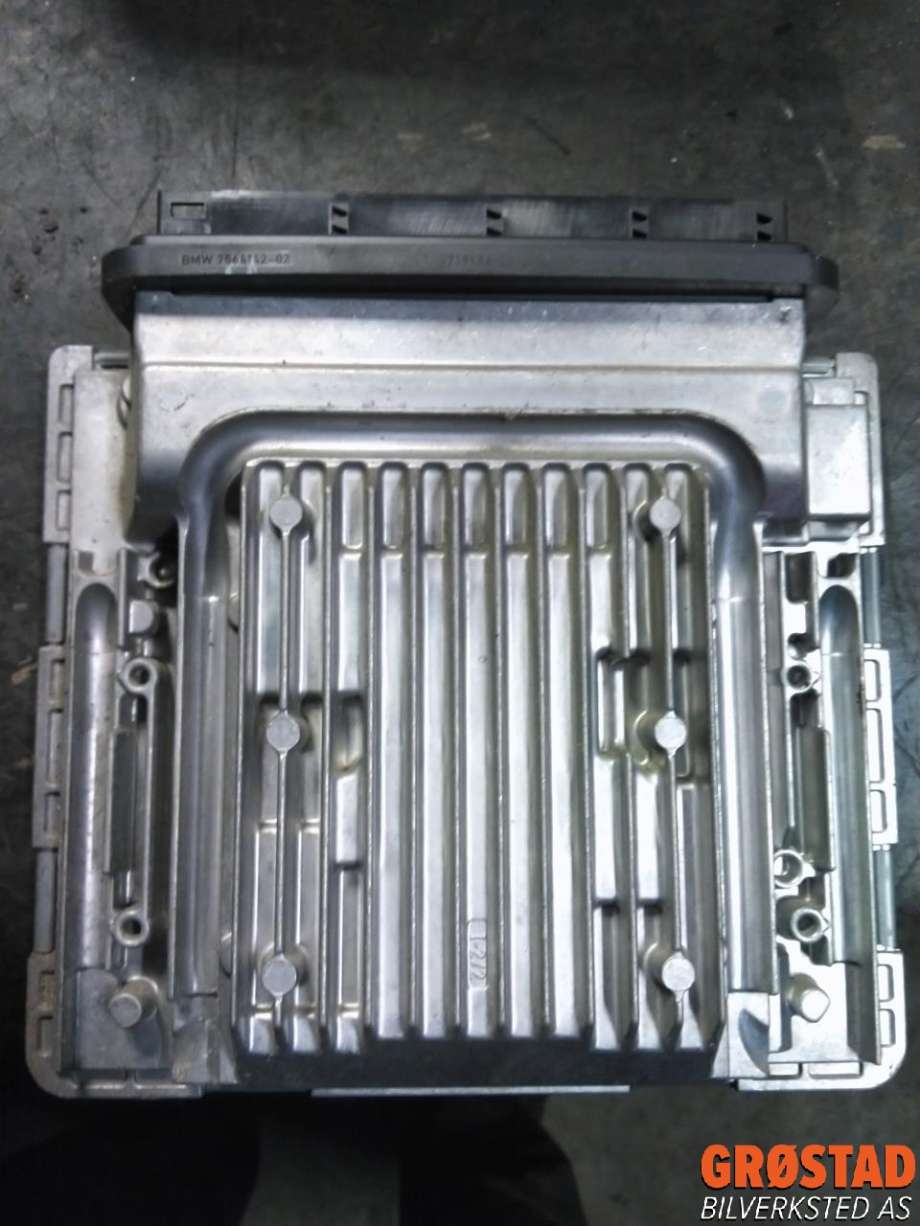 Styreenhet motor til BMW 5-Serie, 2010-2017 (F10/F11) (F10/F11) (12 14 8 606 022)